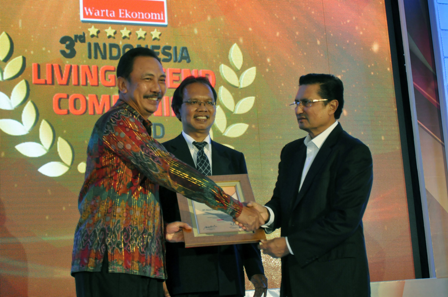 Aswata LivingLegendAward2016 1